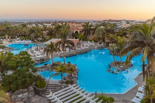 🎆 NEW YEAR IN MASPALOMAS, GRAN CANARIA 🌴☀️